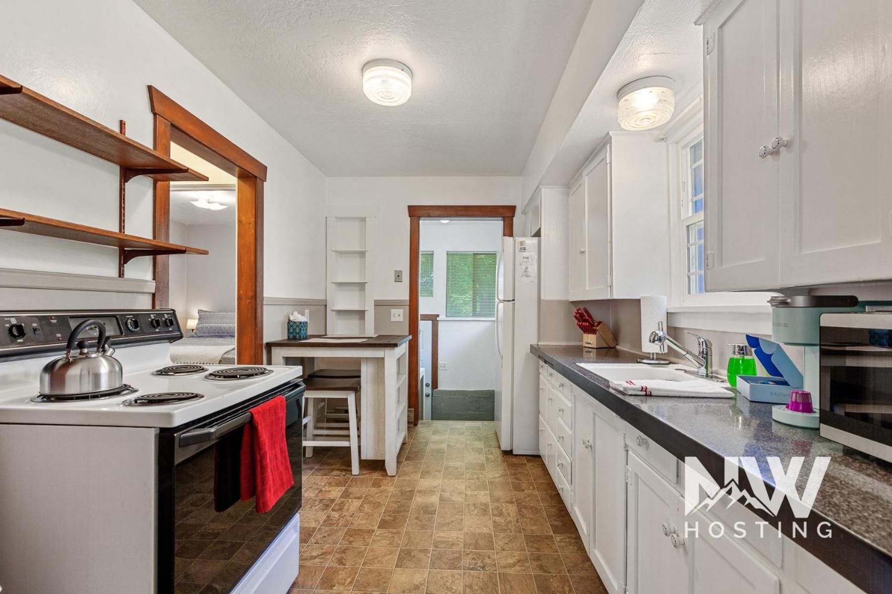 Adorable Bungalow Electric Fireplace & Large Fenced Yard Coeur d'Alene Exterior foto